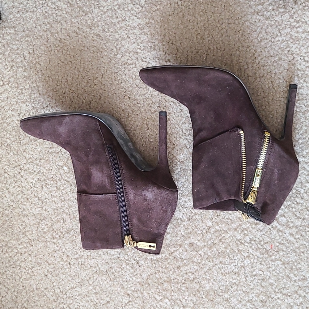 High heel shoes
